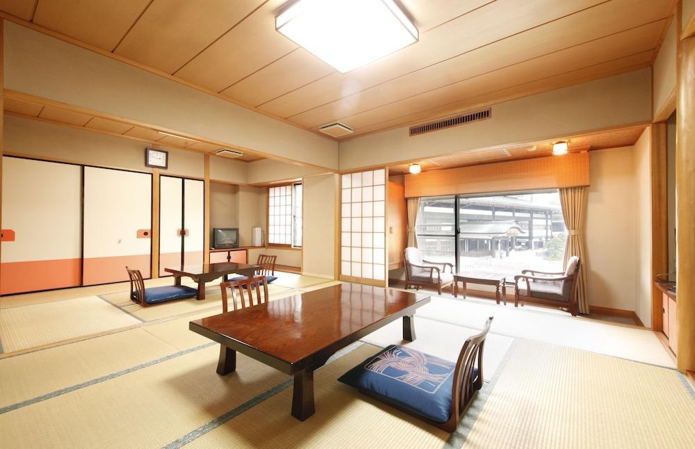 Ryokan Wakamatsu Honten Narita Exterior photo